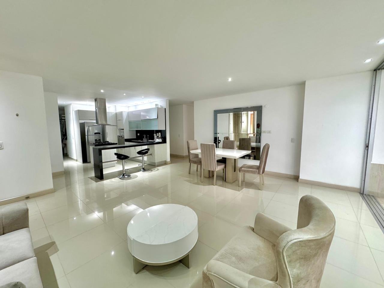 APTO EN VENTA UNIDAD CRISTALES